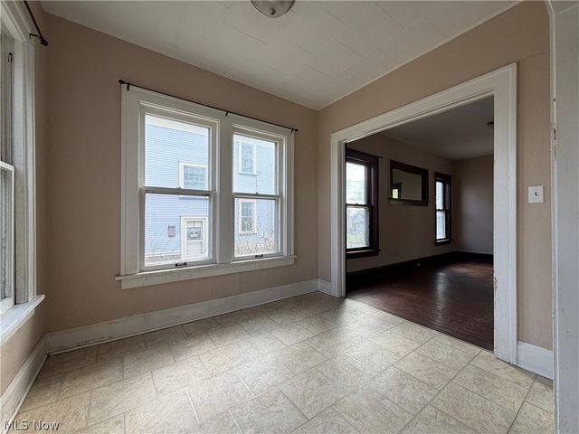 45 Summit Avenue, Niles, OH 44446