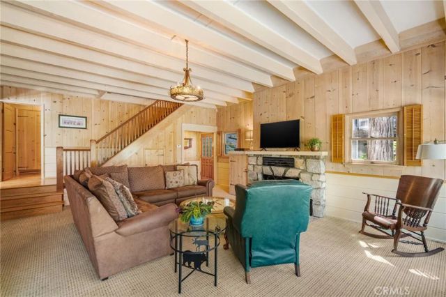 244 John Muir, Lake Arrowhead, CA 92352