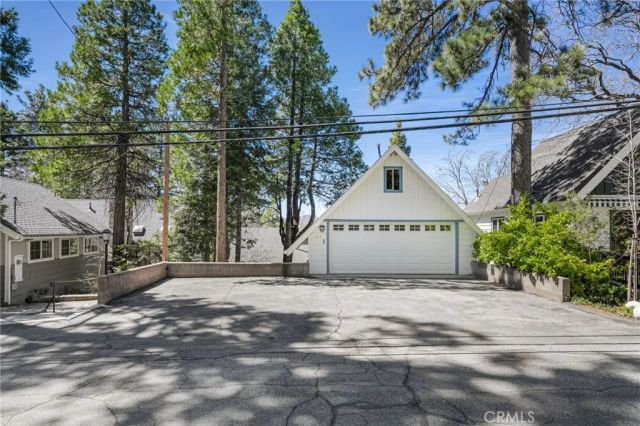 244 John Muir, Lake Arrowhead, CA 92352