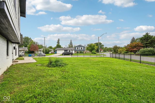 8033 Wysong Drive, Indianapolis, IN 46219