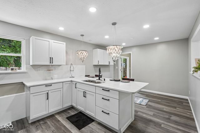 8033 Wysong Drive, Indianapolis, IN 46219