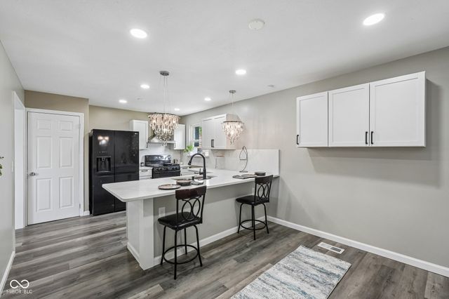 8033 Wysong Drive, Indianapolis, IN 46219