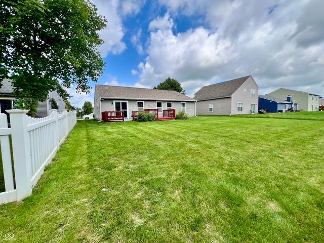 6815 W Odessa Way, Mccordsville, IN 46055