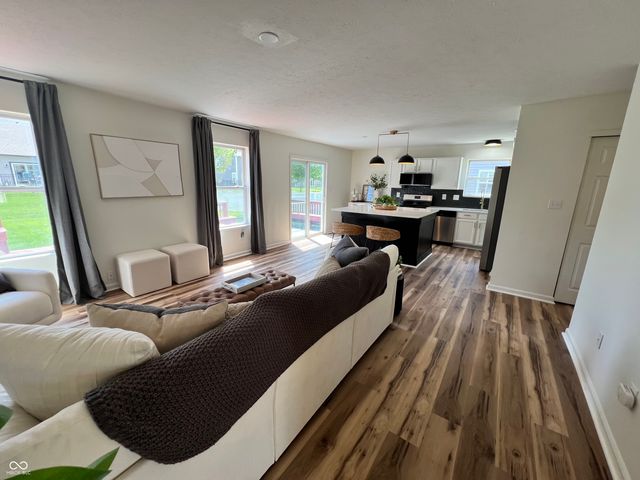 6815 W Odessa Way, Mccordsville, IN 46055