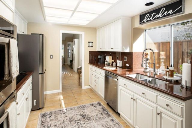 156 Zinfandel Circle, Scotts Valley, CA 95066