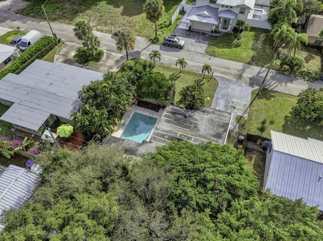 1901 Redbank Road, North Palm Beach, FL 33408