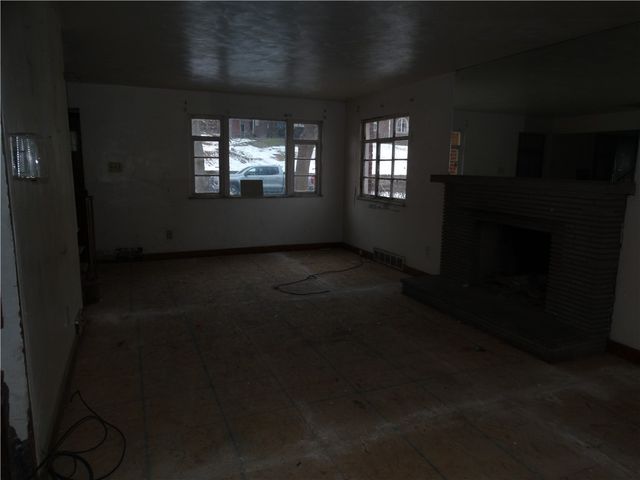 1507 Carnegie Ave, Mckeesport, PA 15132