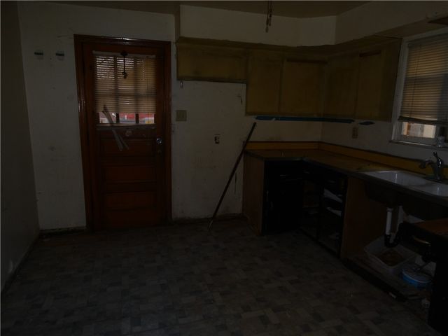 1507 Carnegie Ave, Mckeesport, PA 15132