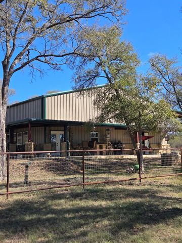427 Paffen RD, Paige, TX 78659
