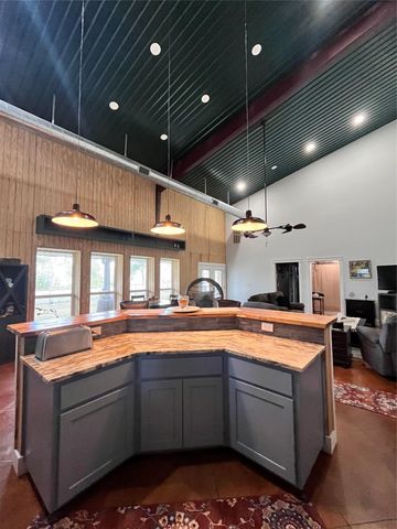 427 Paffen RD, Paige, TX 78659