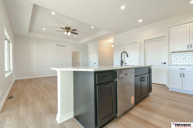 9500 Delano Drive, Lincoln, NE 68516