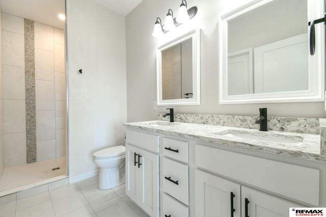 9500 Delano Drive, Lincoln, NE 68516