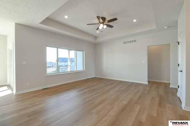 9500 Delano Drive, Lincoln, NE 68516