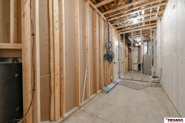 9500 Delano Drive, Lincoln, NE 68516