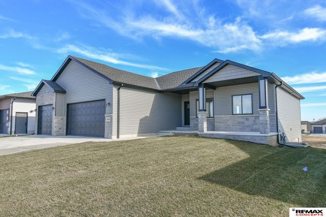 9500 Delano Drive, Lincoln, NE 68516