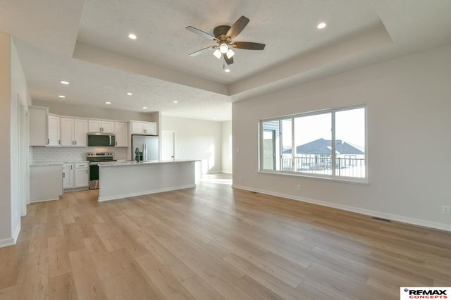 9500 Delano Drive, Lincoln, NE 68516