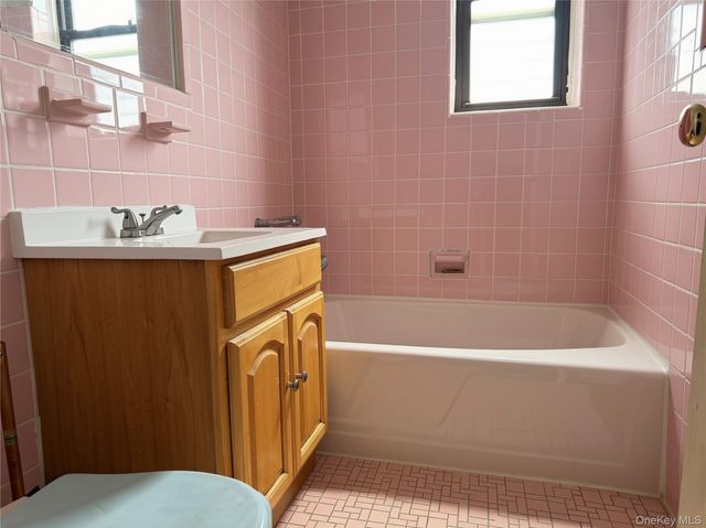 91-15 Lamont Avenue 7J, Elmhurst, NY 11373