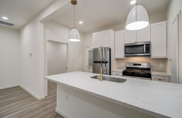 4006 Navigation Boulevard, Houston, TX 77003