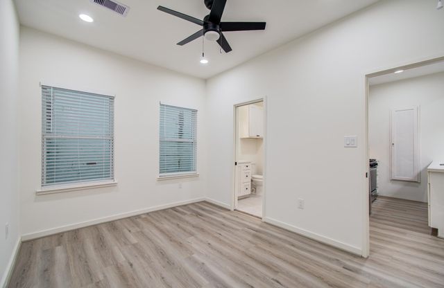 4006 Navigation Boulevard, Houston, TX 77003