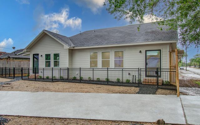 4006 Navigation Boulevard, Houston, TX 77003