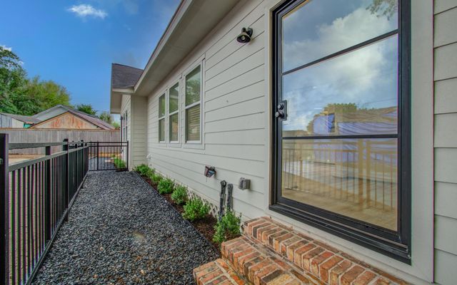 4006 Navigation Boulevard, Houston, TX 77003