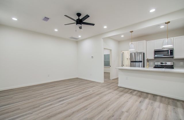 4006 Navigation Boulevard, Houston, TX 77003