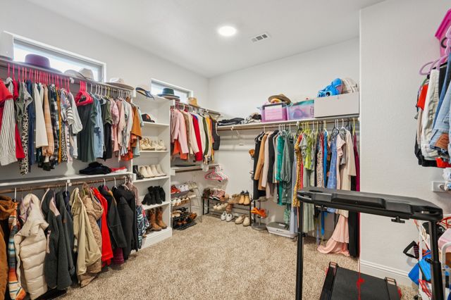 453 Lake Park Drive, Midlothian, TX 76065