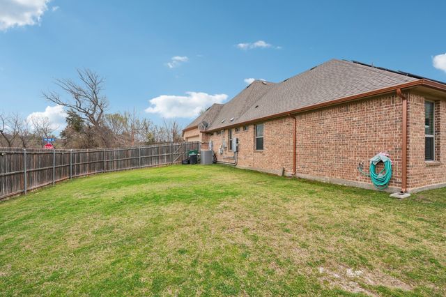 453 Lake Park Drive, Midlothian, TX 76065