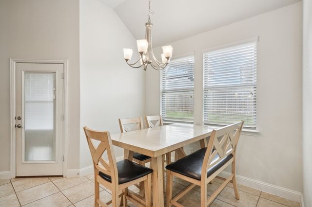 453 Lake Park Drive, Midlothian, TX 76065