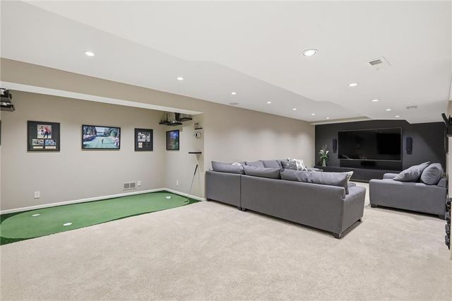 11512 Noland Street, Overland Park, KS 66210