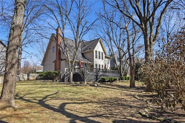 11512 Noland Street, Overland Park, KS 66210