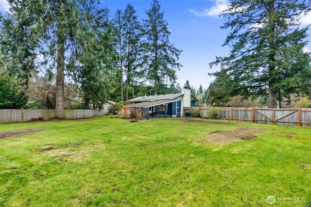 1008 Skyridge Street SE, Lacey, WA 98503