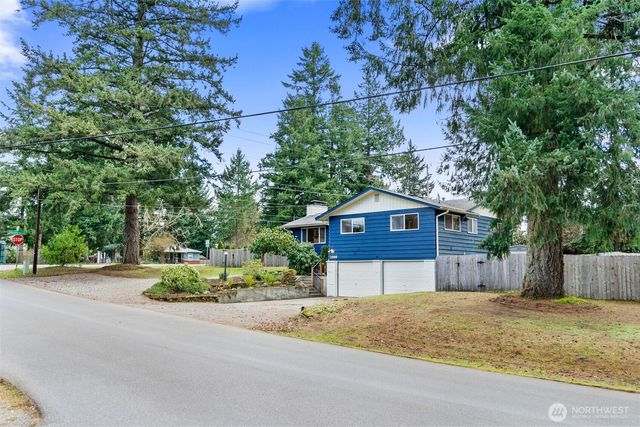 1008 Skyridge Street SE, Lacey, WA 98503