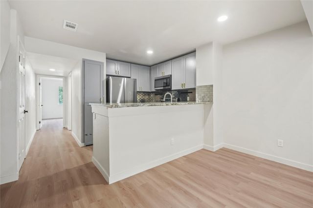 16800 Sugar Pine Drive F45, Houston, TX 77090