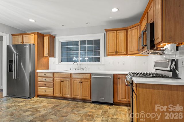 6116 Old Providence Road, Charlotte, NC 28226