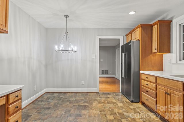 6116 Old Providence Road, Charlotte, NC 28226