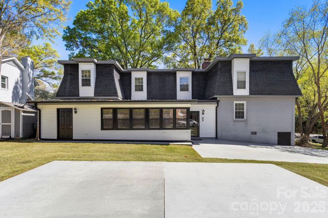 6116 Old Providence Road, Charlotte, NC 28226