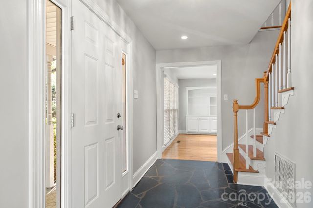 6116 Old Providence Road, Charlotte, NC 28226