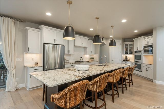 10605 Autumnsong Court, Highlands Ranch, CO 80126