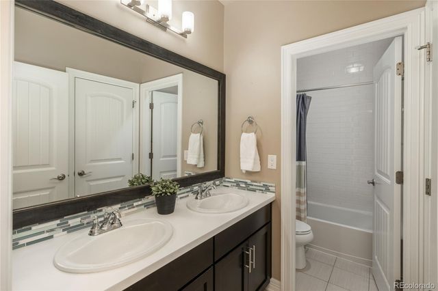 10605 Autumnsong Court, Highlands Ranch, CO 80126