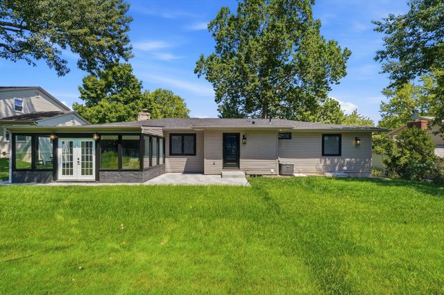893 Singing Hills Lane, Columbus, OH 43235