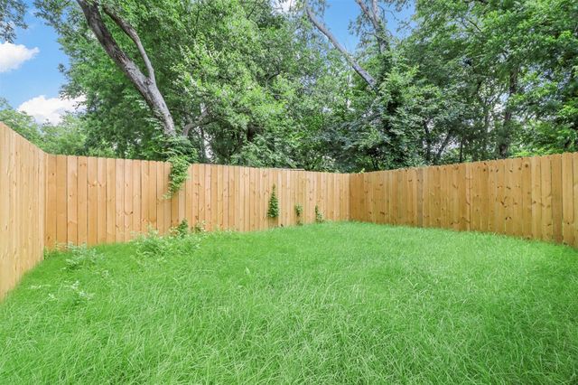 408 W 6th Street 2, Bonham, TX 75418