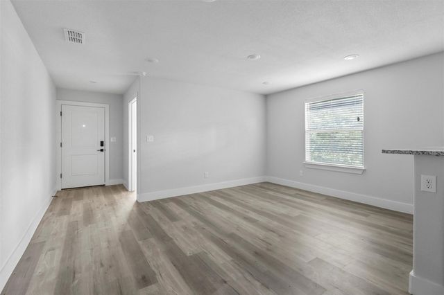 408 W 6th Street 2, Bonham, TX 75418