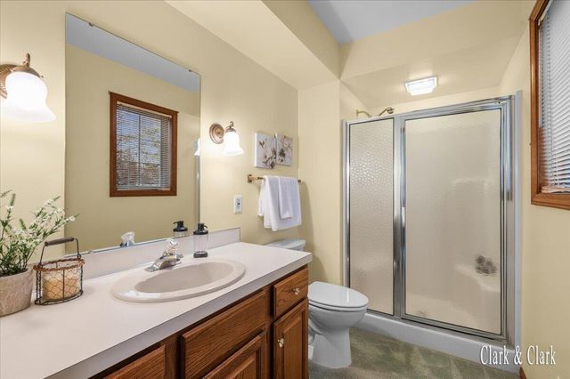 2220 Mission Hills Drive SE, Grand Rapids, MI 49546
