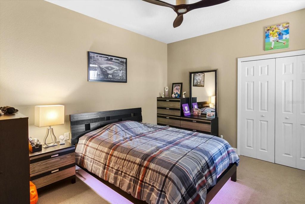 Image 11 of property listing at 7612 ALUMNI TRAIL, Sarasota, FL 34243