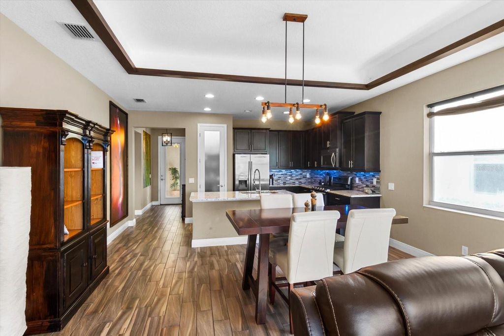 Image 25 of property listing at 7612 ALUMNI TRAIL, Sarasota, FL 34243