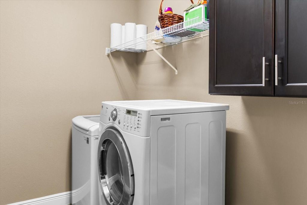 Image 10 of property listing at 7612 ALUMNI TRAIL, Sarasota, FL 34243