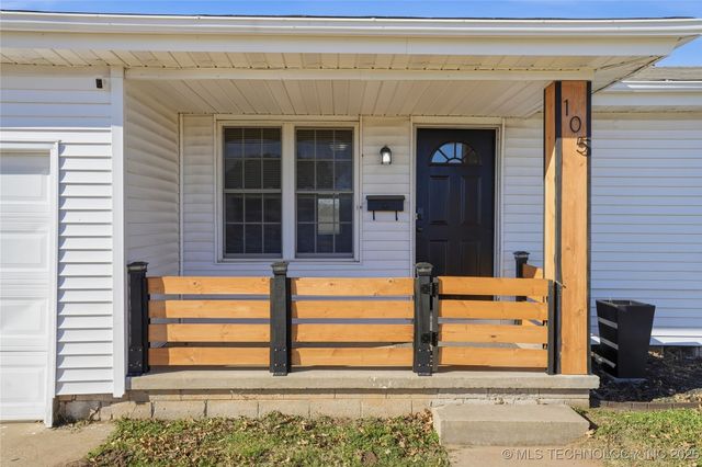 105 W 32nd Street, Sand Springs, OK 74063