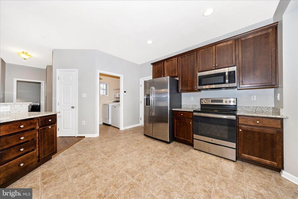 Image 11 of property listing at 13928 PATRIOT WAY, Hagerstown, MD 21740