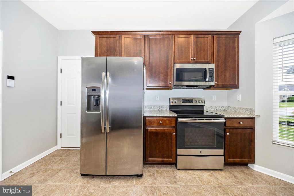 Image 12 of property listing at 13928 PATRIOT WAY, Hagerstown, MD 21740
